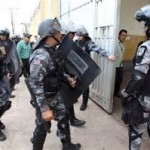 Pedrinhas - Polícia invade 2